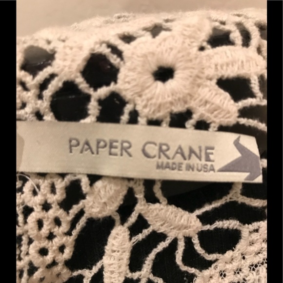 Creme Embroidered PAPER CRANE Sz M Top - Picture 2 of 6